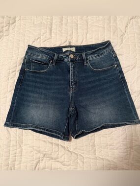 Risen High-Rise Dark Blue Denim Jean Shorts for Women stretchy cute